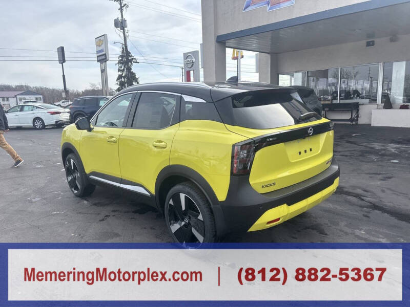 2025 Nissan Kicks SR