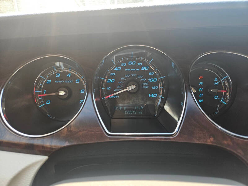 2010 Ford Taurus Limited