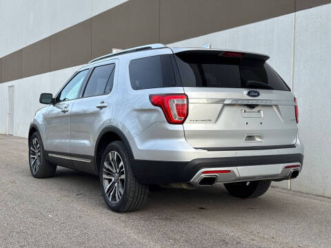 2017 Ford Explorer Platinum