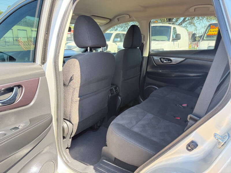 2016 Nissan Rogue S