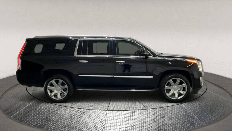 2019 Cadillac Escalade ESV Luxury