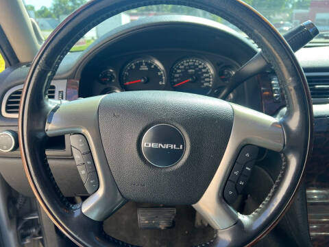 2008 GMC Yukon Denali