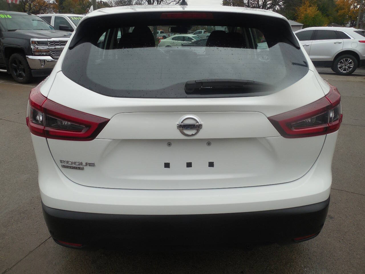 2021 Nissan Rogue Sport for sale at VIP Motor Sales in Hazel Park, MI