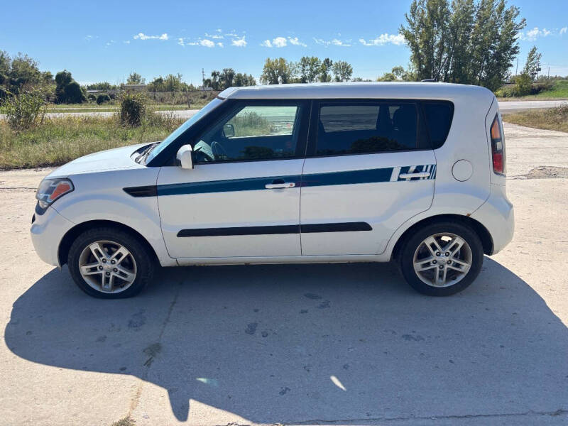 2011 Kia Soul +