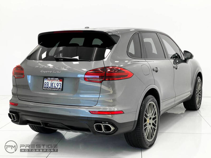 2017 Porsche Cayenne Turbo