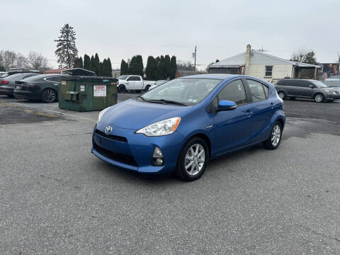 2014 Toyota Prius c Four