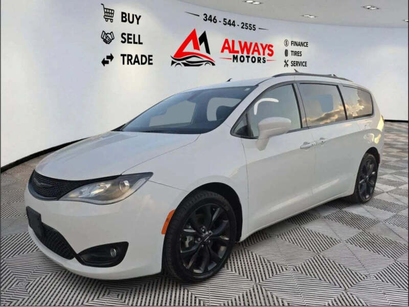 2019 Chrysler Pacifica Touring L Plus