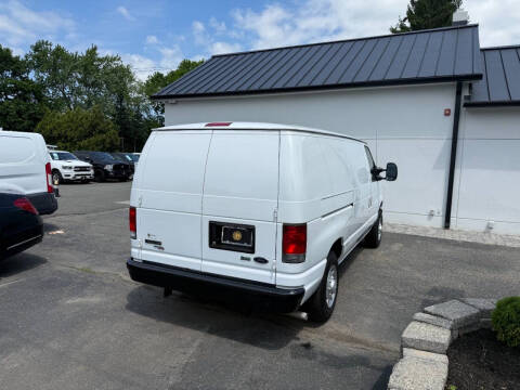 2014 Ford E-Series E-150