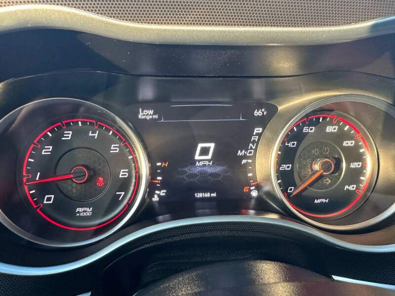 2017 Dodge Charger SXT