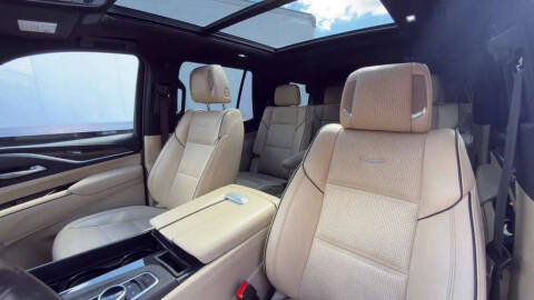 2023 Cadillac Escalade Premium Luxury