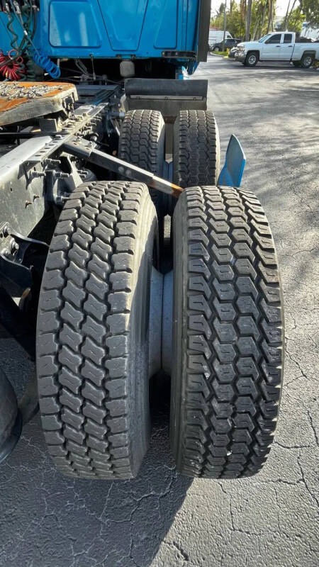 2018 International LT625