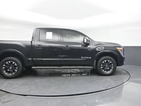 2017 Nissan Titan