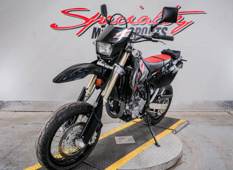 2022 Suzuki DR-Z400SM