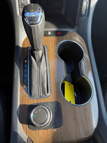 2019 GMC Acadia SLE-2