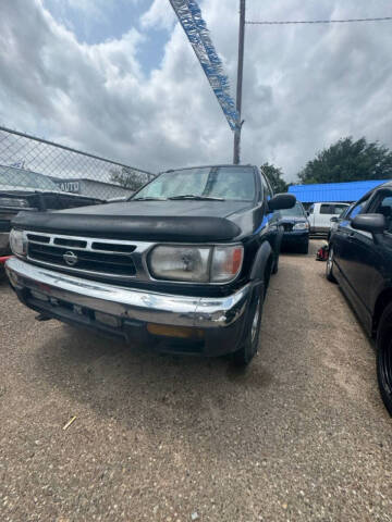 1997 Nissan Pathfinder LE