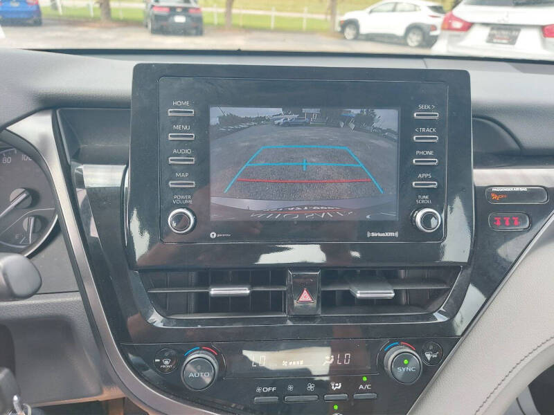 2022 Toyota Camry SE