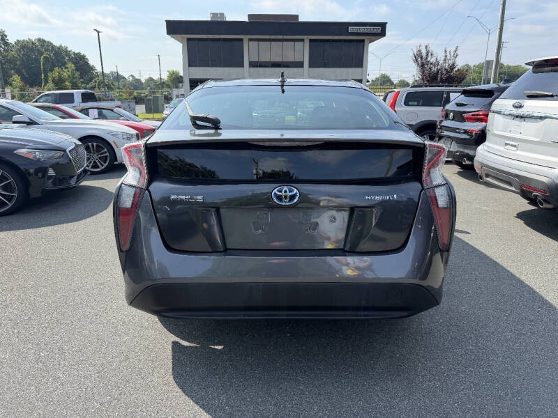 2016 Toyota Prius Two