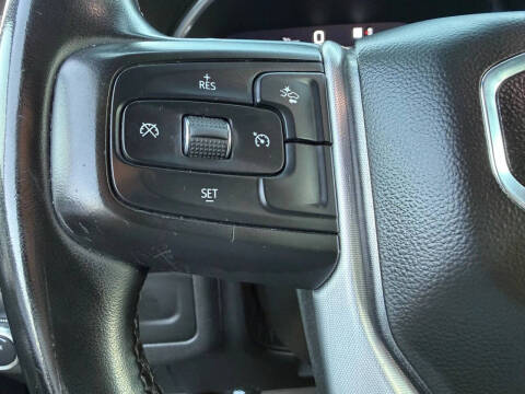 2023 GMC Yukon XL SLT