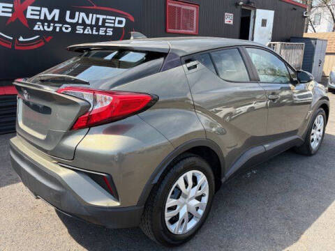 2021 Toyota C-HR LE