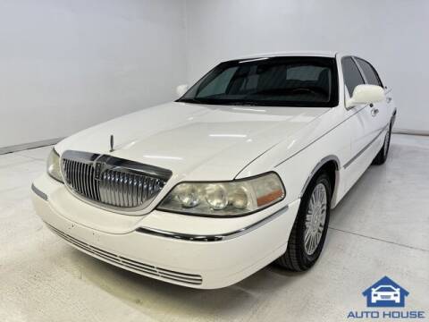 2010 Lincoln Town Car for sale at Autos by Jeff Tempe in Tempe AZ