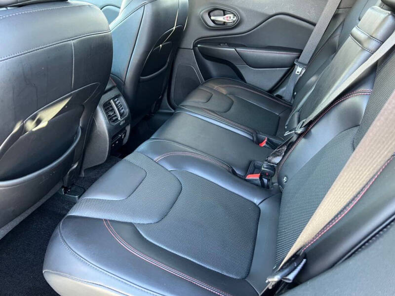 2019 Jeep Cherokee Trailhawk