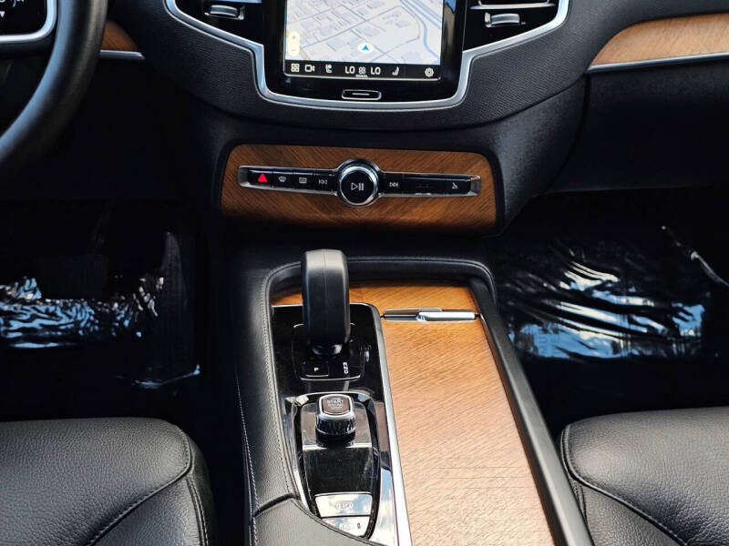 2025 Volvo XC90 B6 Plus Bright Theme 7P