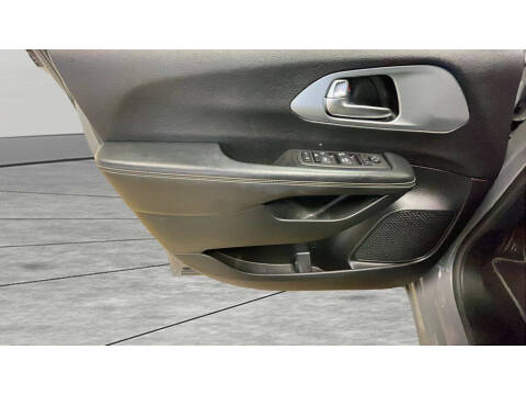 2023 Chrysler Pacifica Touring