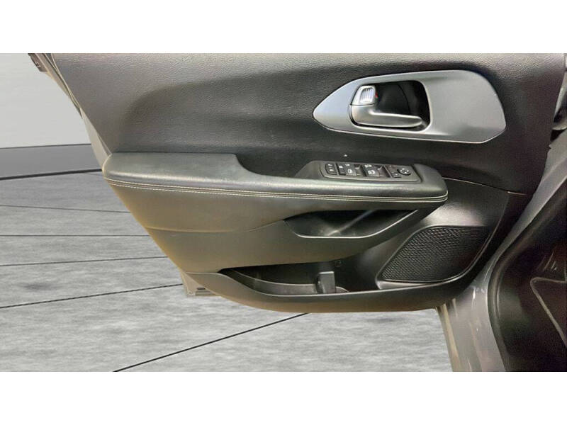 2023 Chrysler Pacifica Touring