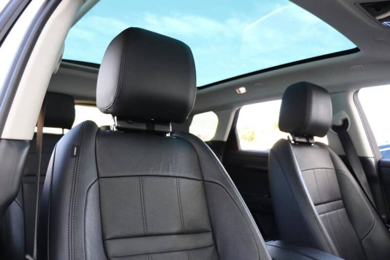 2023 Land Rover Range Rover Evoque P250 SE