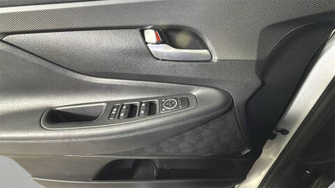 2019 Hyundai Santa Fe SE 2.4L