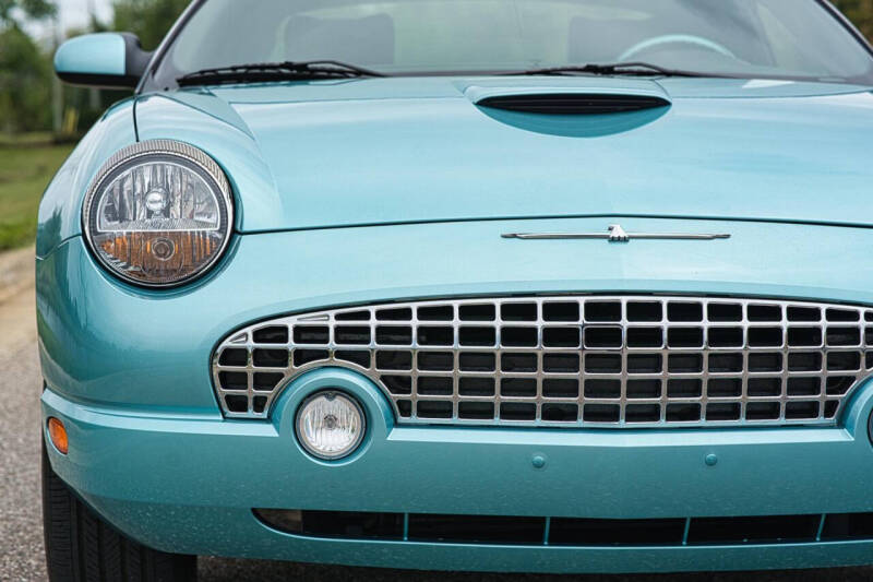 2002 Ford Thunderbird Deluxe