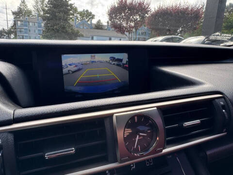 2017 Lexus IS 200t
