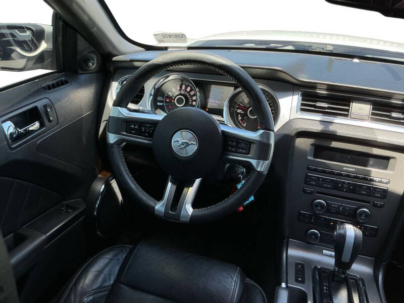 2014 Ford Mustang V6 Premium