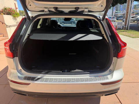 2020 Volvo V60 Cross Country T5