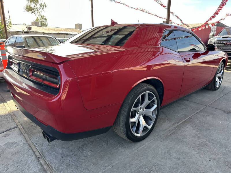 2016 Dodge Challenger SXT