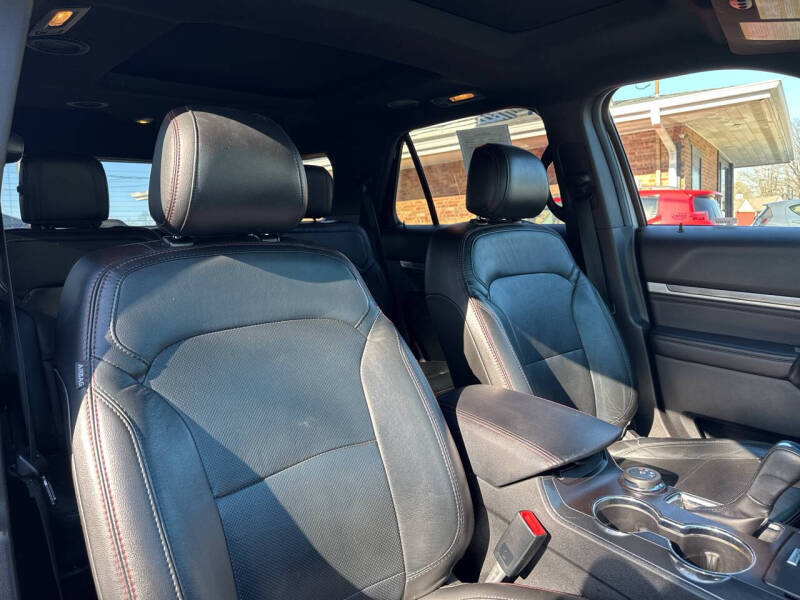2017 Ford Explorer Sport