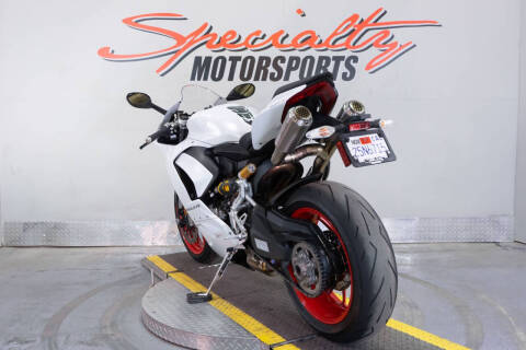 2022 Ducati Panigale V2