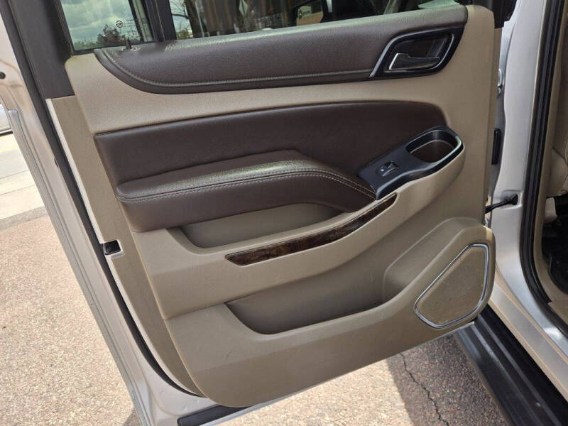2017 Chevrolet Suburban LT