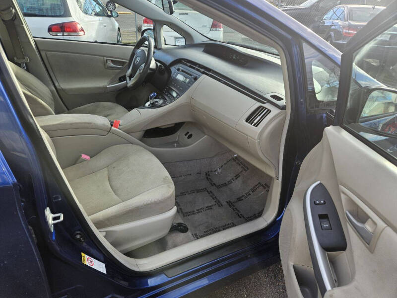 2010 Toyota Prius II