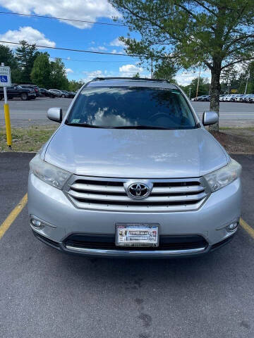2012 Toyota Highlander SE
