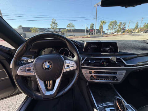 2017 BMW 7 Series 740i