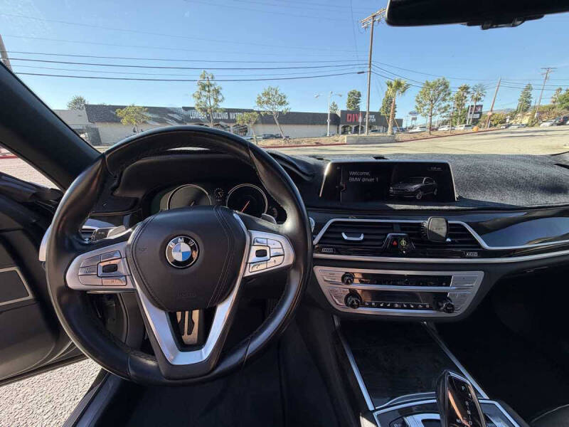 2017 BMW 7 Series 740i