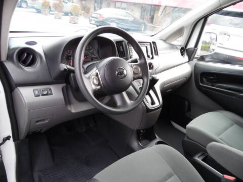 2017 Nissan NV200 SV