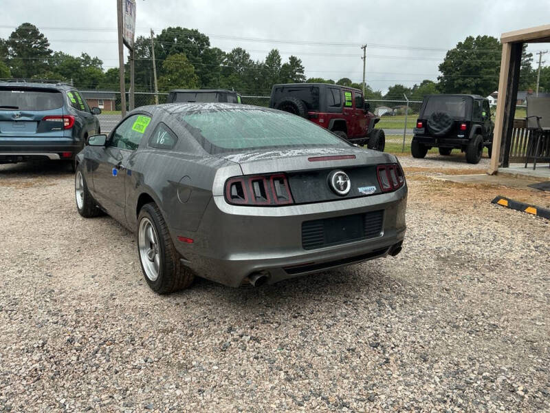 2014 Ford Mustang V6