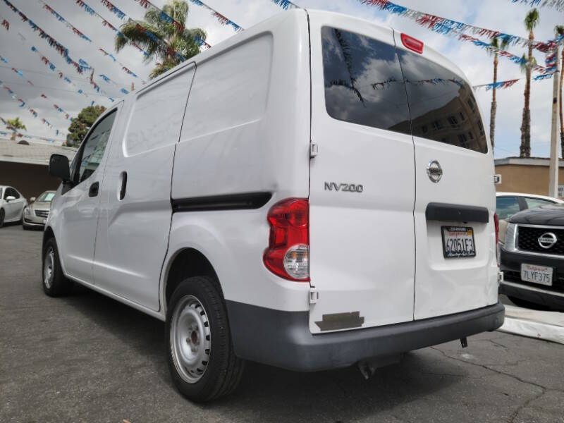 2019 Nissan NV200 S