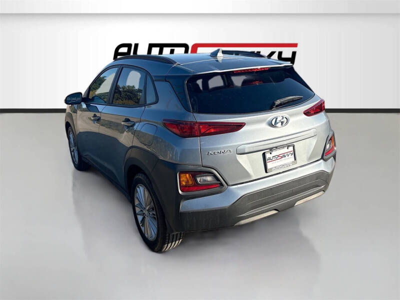 2020 Hyundai Kona SEL Plus