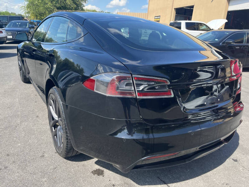 2021 Tesla Model S Plaid