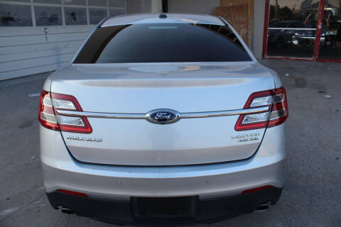2016 Ford Taurus Limited