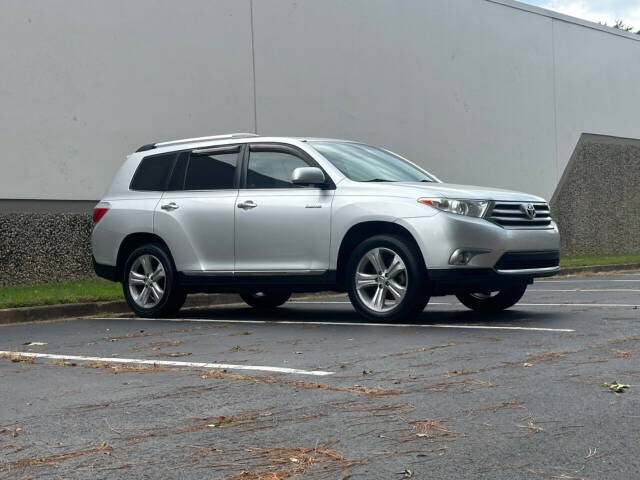 2013 Toyota Highlander for sale at Prompt Luxury Cars LLC in Austell, GA