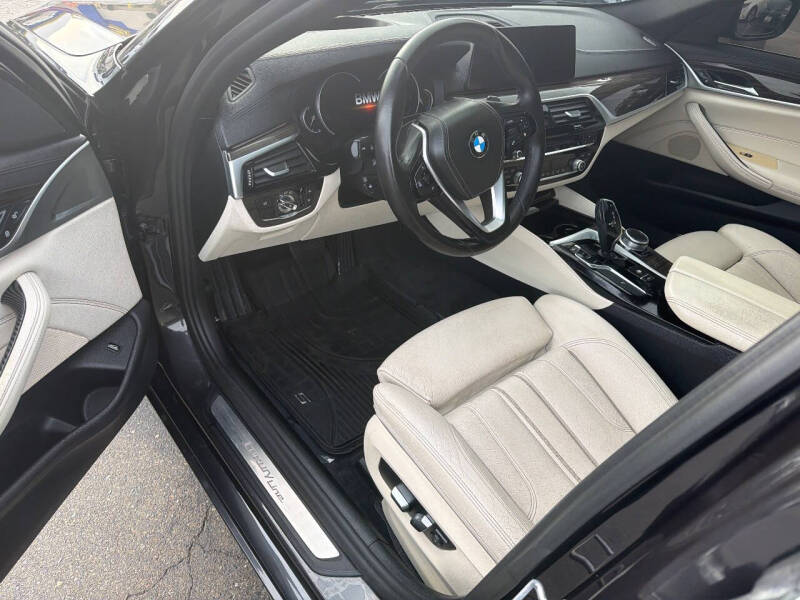 2017 BMW 5 Series 530i